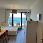8 Steps To The Apartman